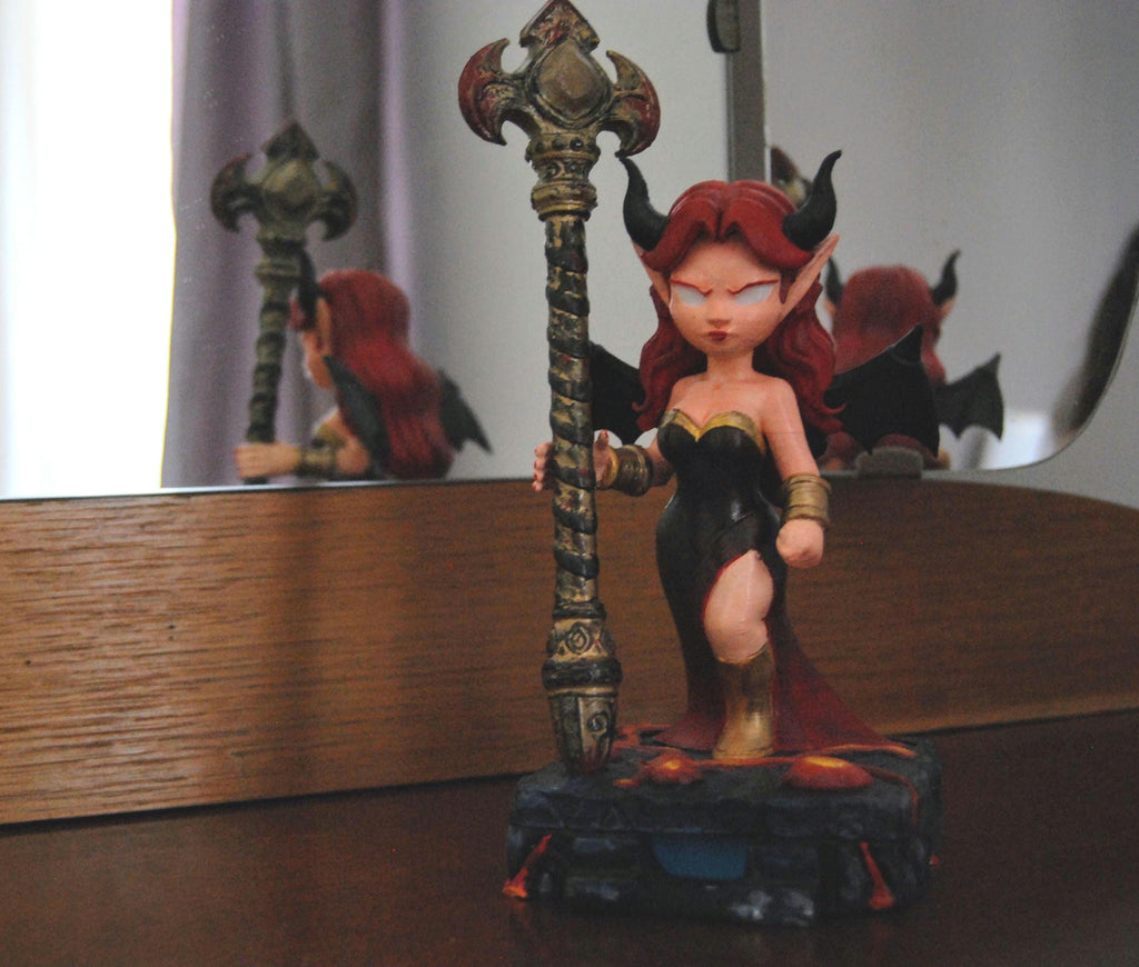 Porte-stylo succube figurine fantasy gothique bureau - vue principale - OtterCraft