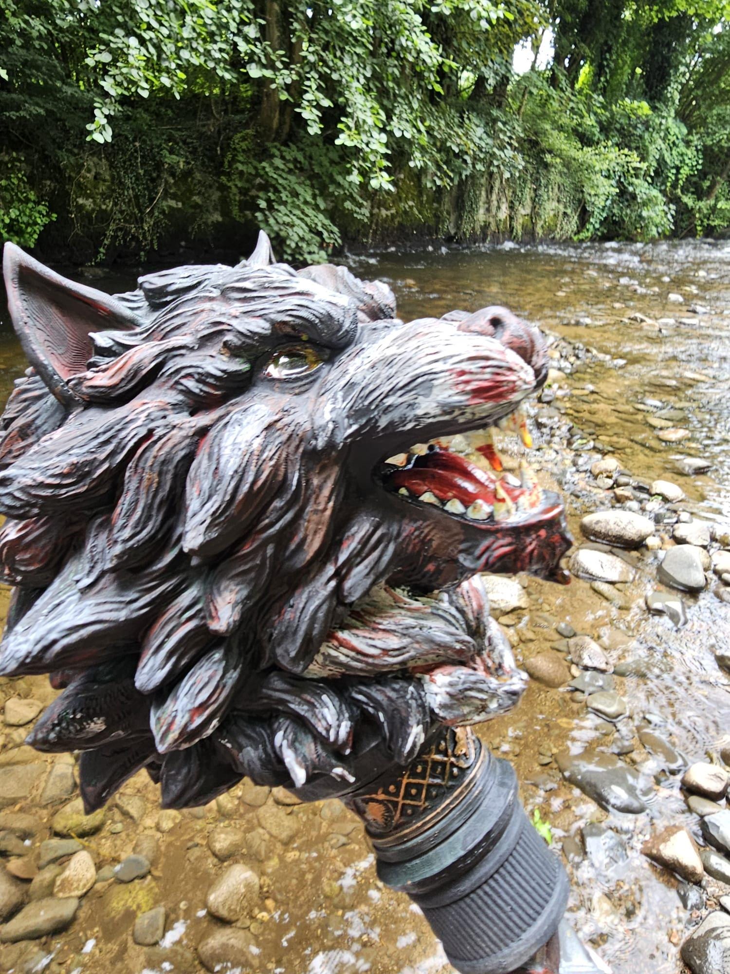 Masse armes Fenrir cosplay LARP - vue complete - OtterCraft