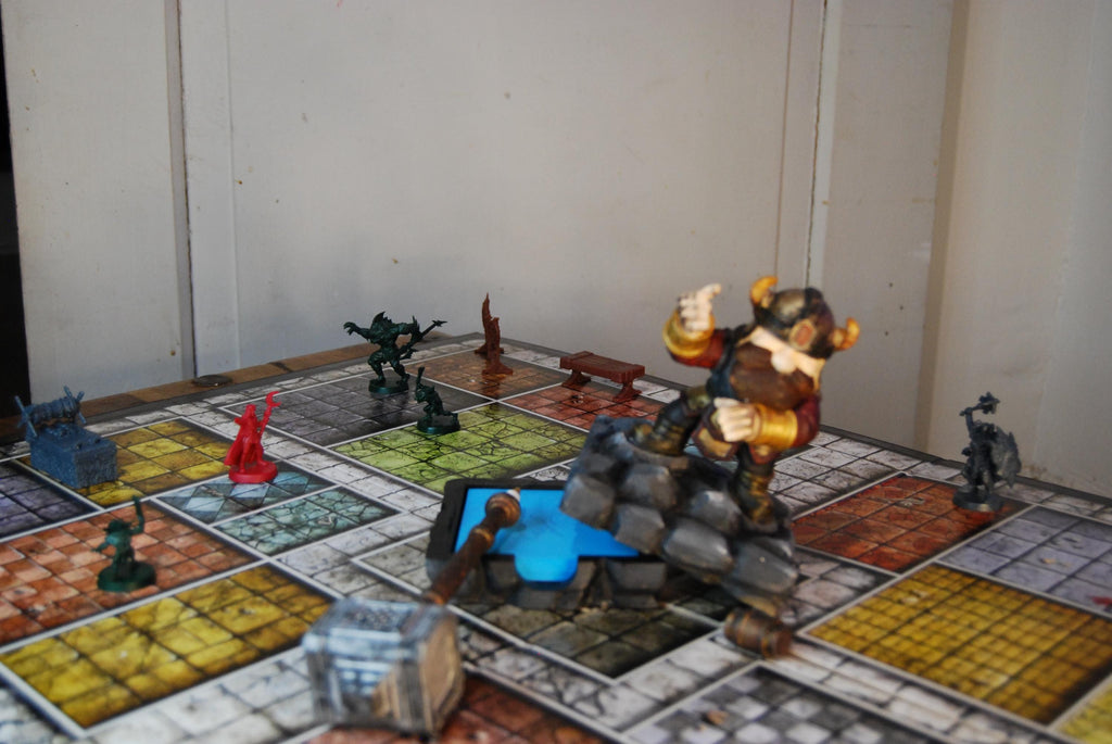 Porte-stylo guerrier nain marteau dark fantasy RPG - vue principale - OtterCraft