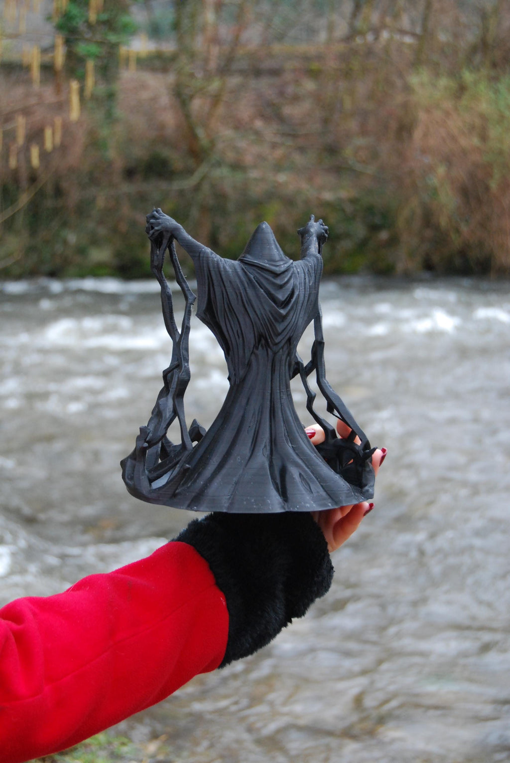 Dice Tower Maitre d Ombre - detail base - OtterCraft