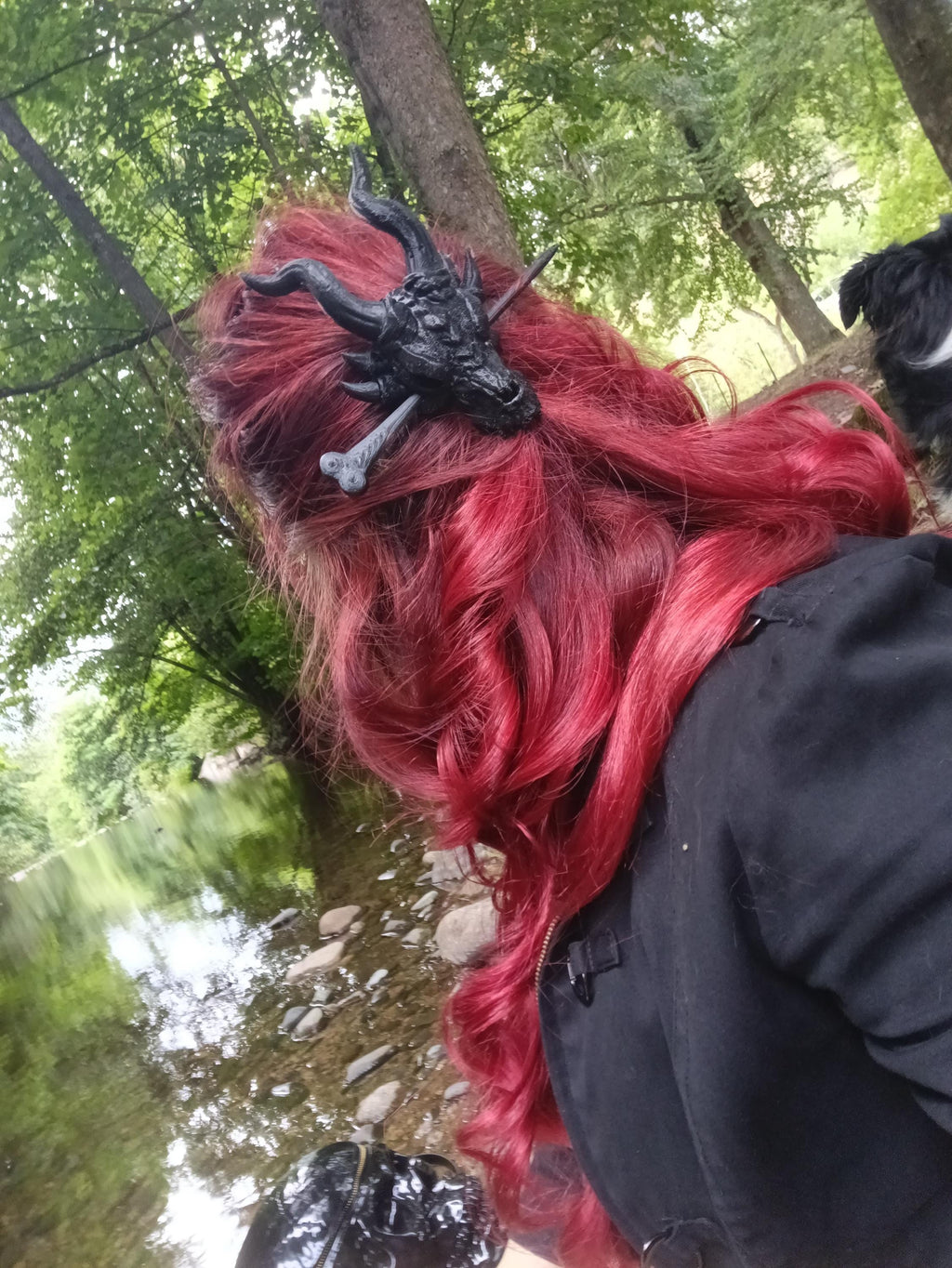 Pique cheveux dragon gothique - detail dragon - OtterCraft