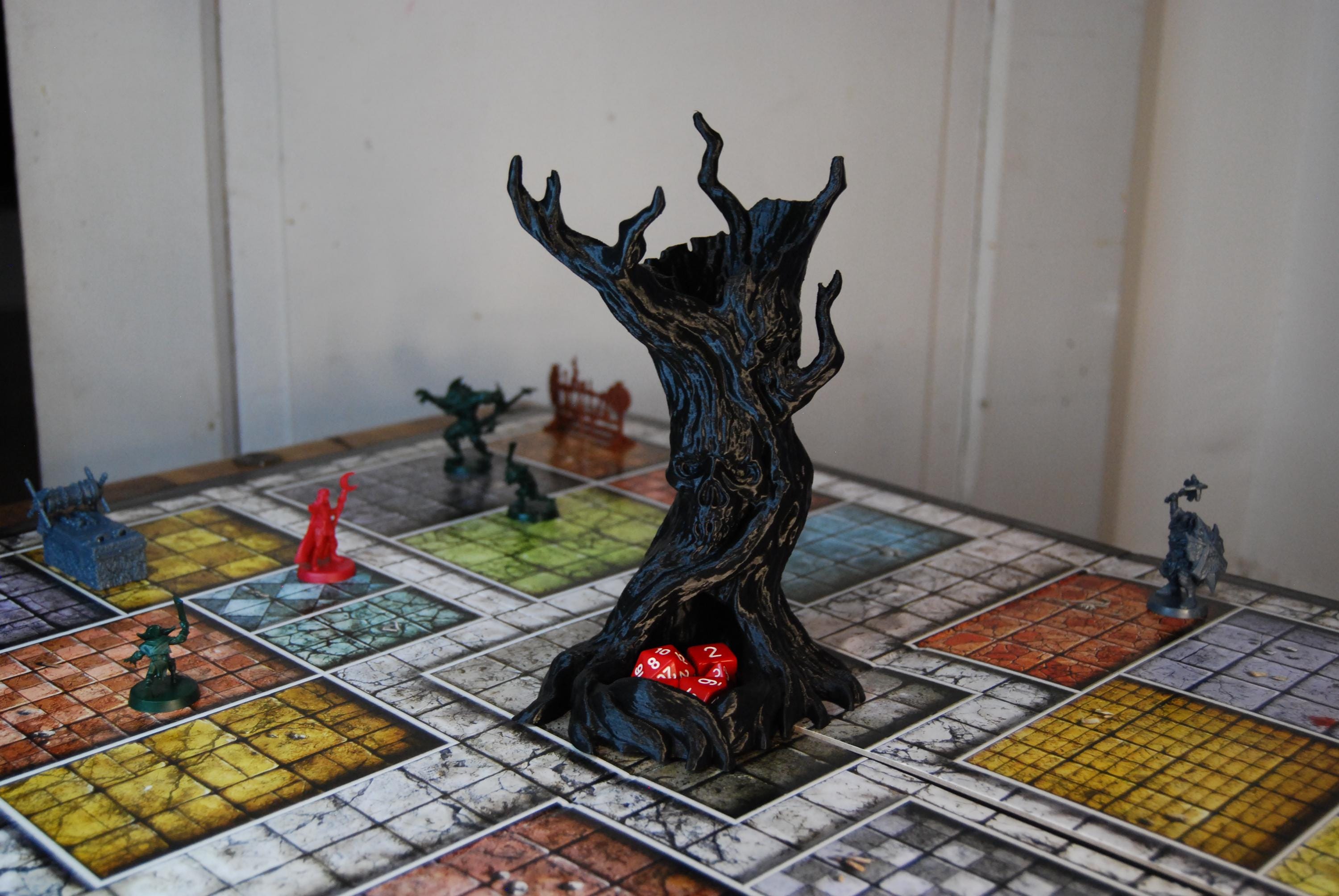 Dice Tower Chene des Murmures foret mystique dark fantasy JDR - vue principale - OtterCraft