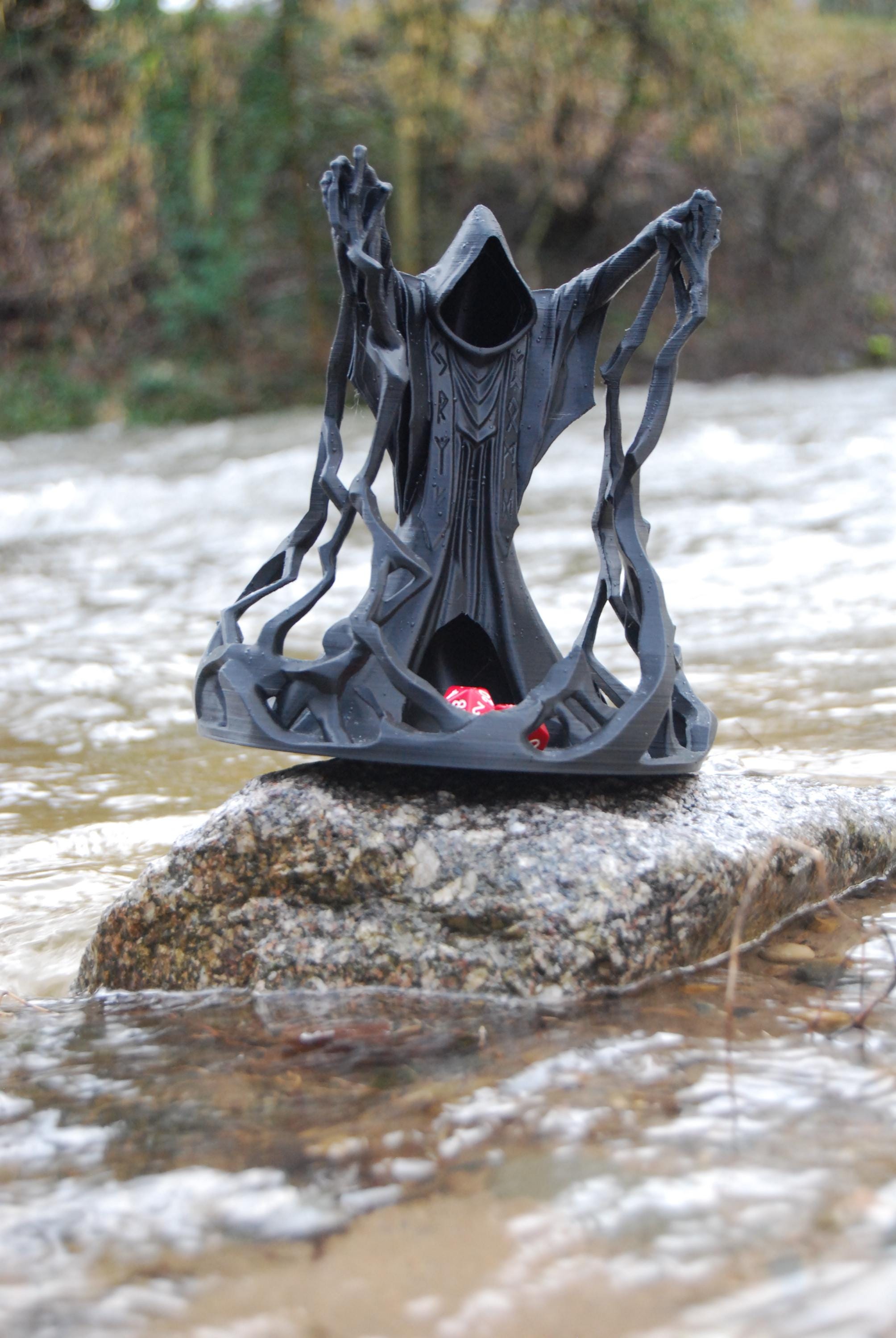 Tour a des Maitre d Ombre - detail silhouette - OtterCraft