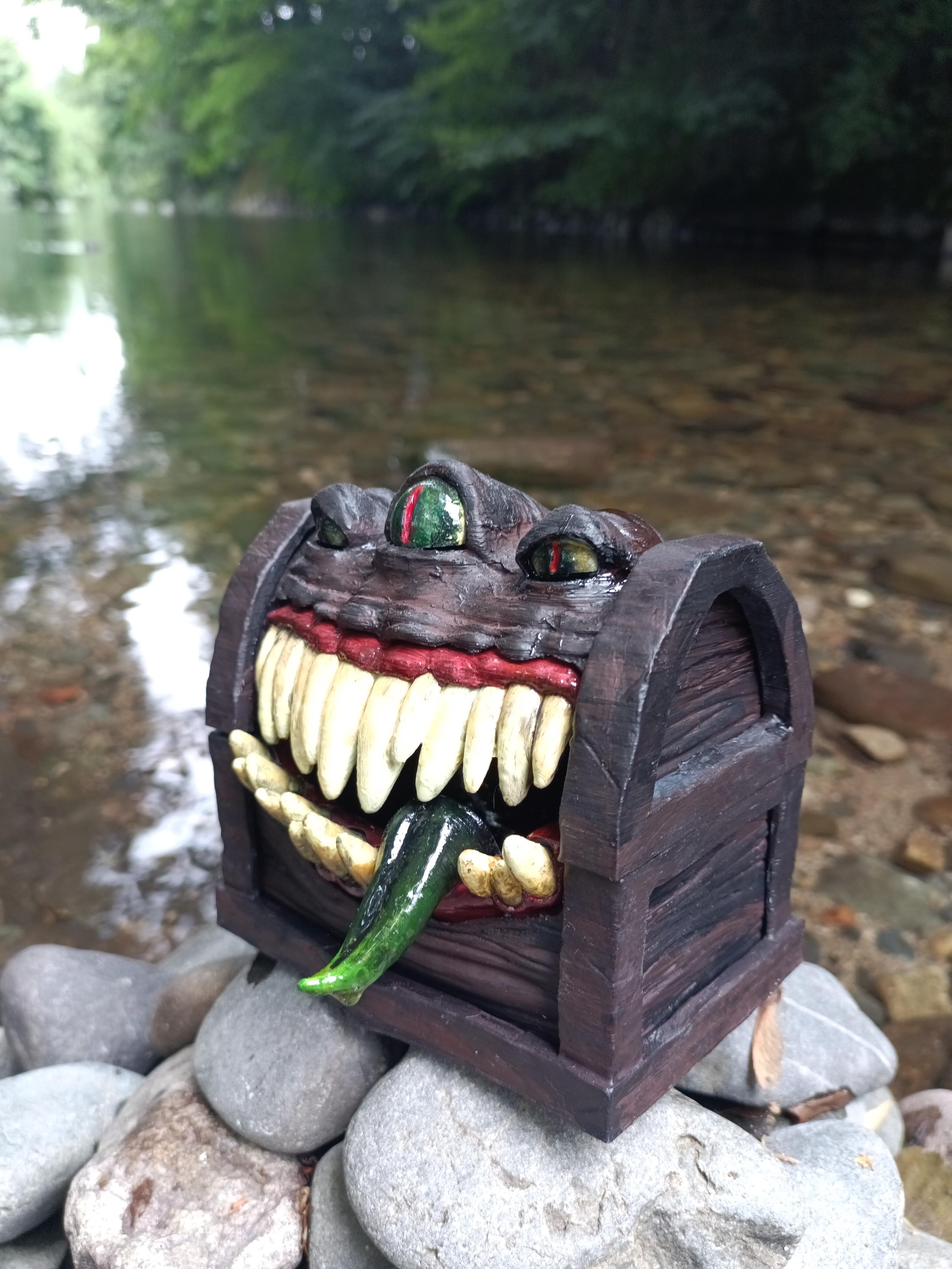 Coffre Mimic dark fantasy - detail dents - OtterCraft